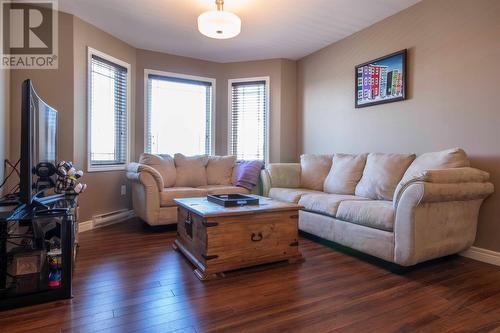 36 Dunrobin Street, Mount Pearl, NL - Indoor Photo Showing Living Room