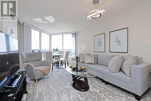 814 - 10 Northtown Way, Toronto (Willowdale East), ON - Indoor Photo Showing Living Room