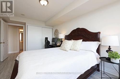 814 - 10 Northtown Way, Toronto (Willowdale East), ON - Indoor Photo Showing Bedroom