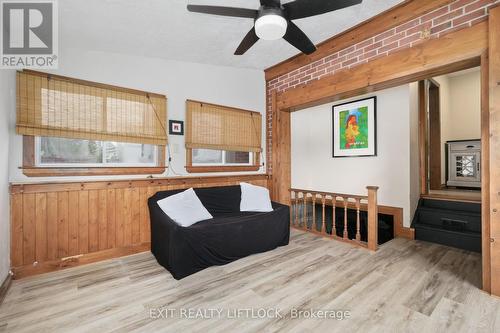 647 Bellaire Street, Peterborough (Otonabee), ON - Indoor Photo Showing Other Room