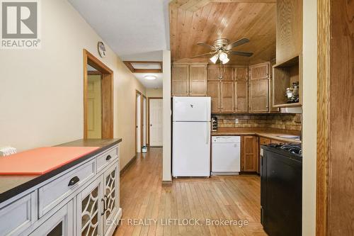 647 Bellaire Street, Peterborough (Otonabee), ON - Indoor Photo Showing Kitchen