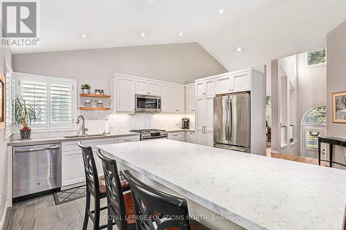 13 - 13 Barker Boulevard, Collingwood, ON - Indoor Photo Showing Kitchen With Stainless Steel Kitchen