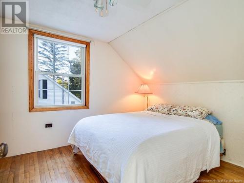 746 Maclaren Avenue, Fredericton, NB - Indoor Photo Showing Bedroom