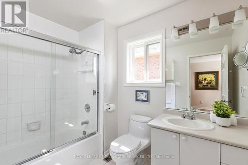 1038 Old Oak Drive, Oakville, ON - Indoor Photo Showing Bathroom