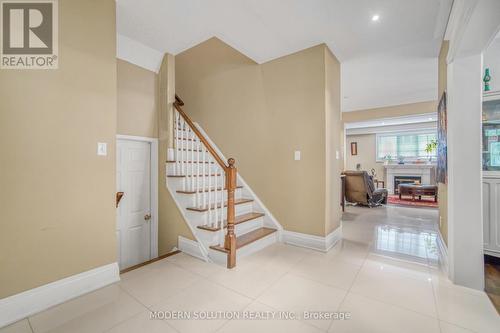 78 Laurier Avenue W, Richmond Hill, ON - Indoor Photo Showing Other Room