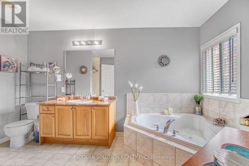 78 Laurier Avenue W, Richmond Hill, ON - Indoor Photo Showing Bathroom