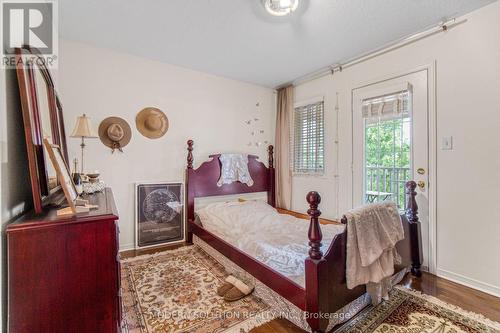 78 Laurier Avenue W, Richmond Hill, ON - Indoor Photo Showing Bedroom