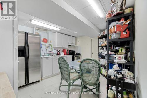 78 Laurier Avenue W, Richmond Hill, ON - Indoor