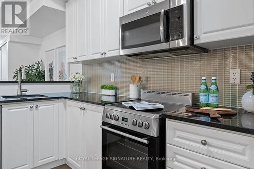 104 - 17 Coneflower Crescent, Toronto (Westminster-Branson), ON - Indoor Photo Showing Kitchen