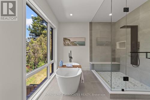 98 Bobmar Road, Toronto, ON - Indoor Photo Showing Bathroom