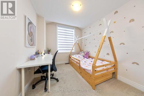 136 Countryman Road, East Gwillimbury, ON - Indoor Photo Showing Bedroom