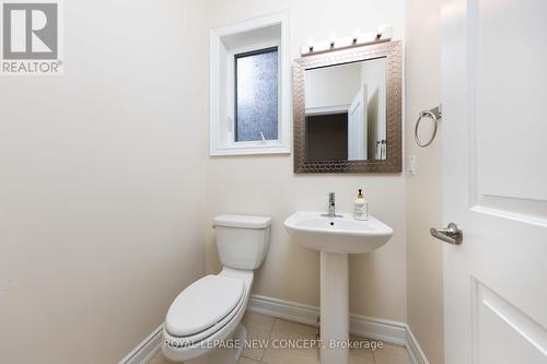 136 Countryman Road, East Gwillimbury, ON - Indoor Photo Showing Bathroom