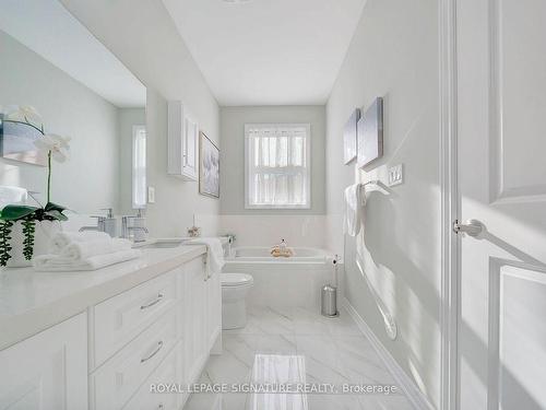 51 Wuhan Lane, Markham, ON - Indoor Photo Showing Bathroom