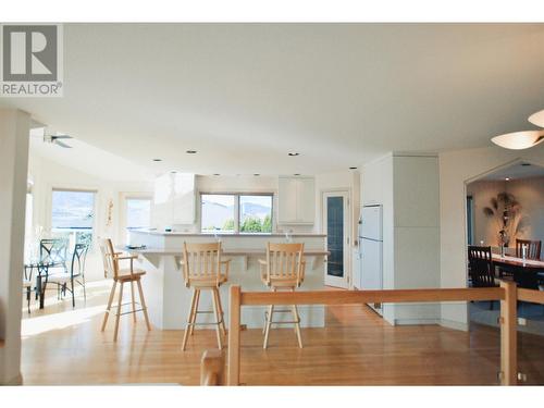 307 Sandpiper Court, Kelowna, BC - Indoor Photo Showing Dining Room