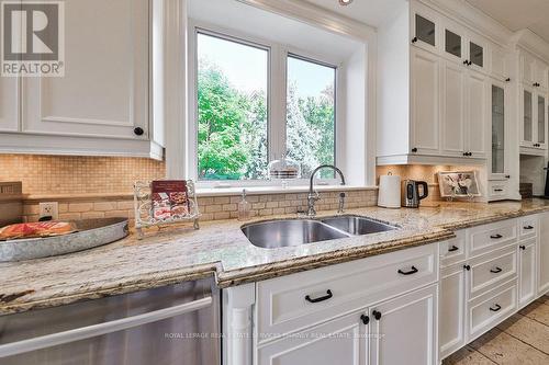 1359 Sedgewick Crescent, Oakville (Bronte East), ON - Indoor Photo Showing Kitchen With Double Sink