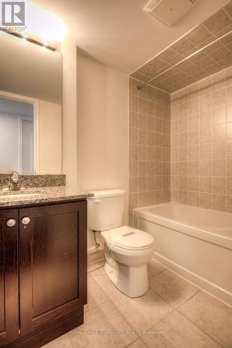 37 - 2441 Greenwich Drive, Oakville (West Oak Trails), ON - Indoor Photo Showing Bathroom