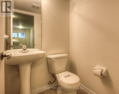 37 - 2441 Greenwich Drive, Oakville (West Oak Trails), ON - Indoor Photo Showing Bathroom