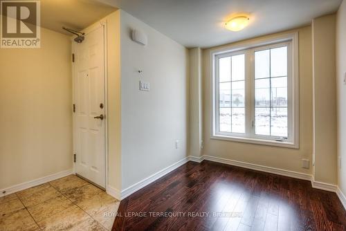 37 - 2441 Greenwich Drive, Oakville (West Oak Trails), ON - Indoor Photo Showing Other Room