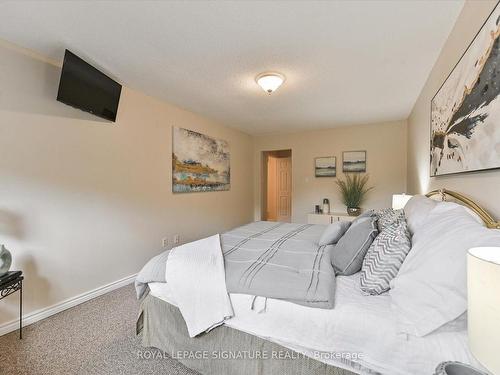 4128 Powderhorn Cres, Mississauga, ON - Indoor Photo Showing Bedroom