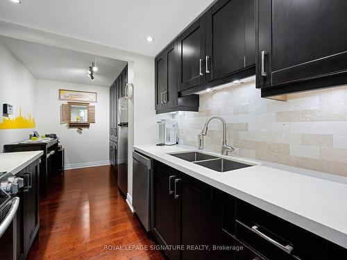 2201-299 Mill Rd, Toronto, ON - Indoor Photo Showing Kitchen With Double Sink With Upgraded Kitchen