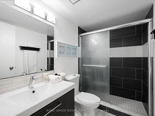 2201-299 Mill Rd, Toronto, ON - Indoor Photo Showing Bathroom