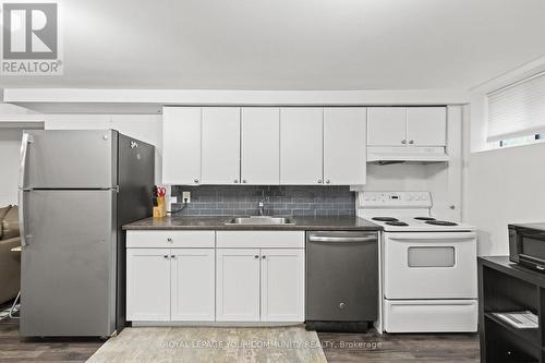 85 Albert Street W, Thorold, ON - Indoor Photo Showing Kitchen