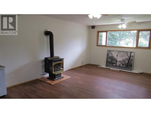 1772 Cypress Road, Quesnel, BC - Indoor With Fireplace