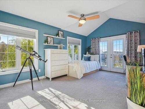 4 Cardiff Lane, Hamilton, ON - Indoor Photo Showing Bedroom