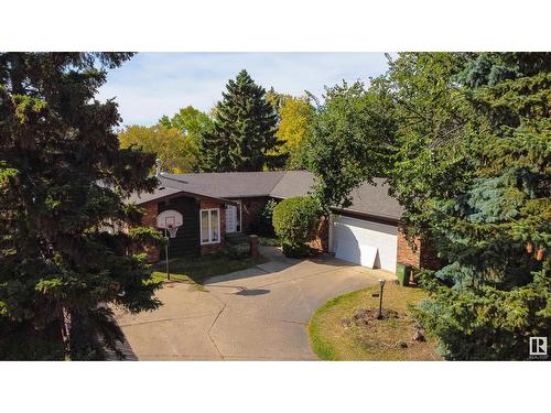 3418 83 St Nw, Edmonton, AB - Outdoor