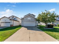 4123 22 AV NW  Edmonton, AB T6L 6L4