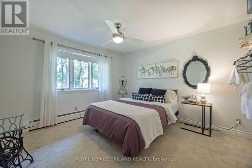 71 Kingsford Crescent, London, ON - Indoor Photo Showing Bedroom