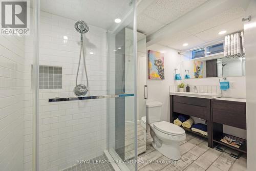 71 Kingsford Crescent, London, ON - Indoor Photo Showing Bathroom