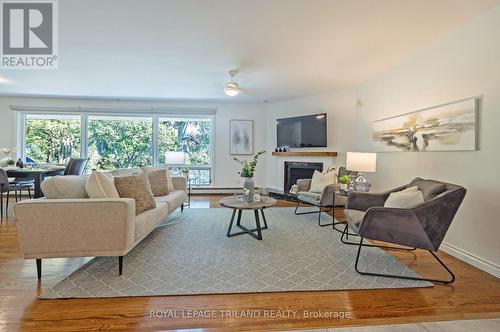 71 Kingsford Crescent, London, ON - Indoor Photo Showing Living Room With Fireplace