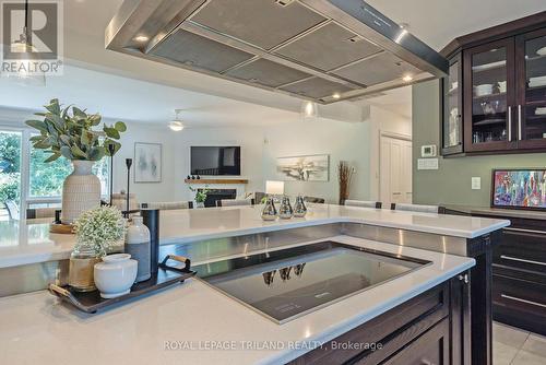 71 Kingsford Crescent, London, ON - Indoor Photo Showing Kitchen