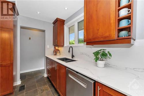 2149 Queensgrove Road, Ottawa, ON - Indoor Photo Showing Kitchen With Double Sink