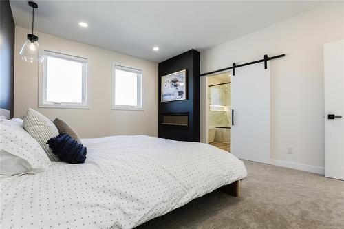 116 Cowley Street, West St Paul, MB - Indoor Photo Showing Bedroom