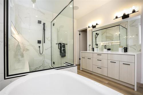 116 Cowley Street, West St Paul, MB - Indoor Photo Showing Bathroom