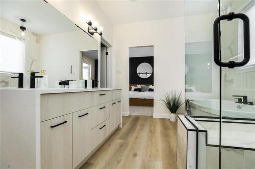 116 Cowley Street, West St Paul, MB - Indoor Photo Showing Bathroom