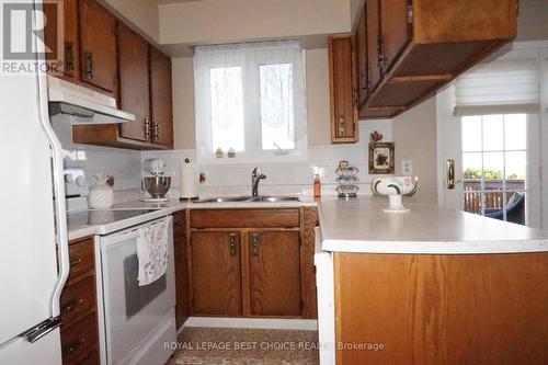 383 Joyal Street, Temiskaming Shores, ON - Indoor Photo Showing Kitchen With Double Sink