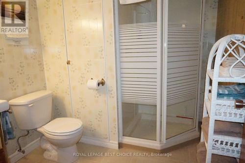 383 Joyal Street, Temiskaming Shores, ON - Indoor Photo Showing Bathroom