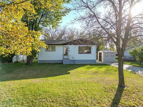 1305 Whiteswan Street, Brandon, MB - Outdoor