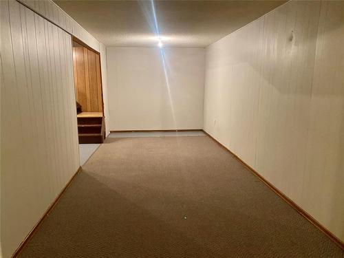 1305 Whiteswan Street, Brandon, MB - Indoor Photo Showing Other Room