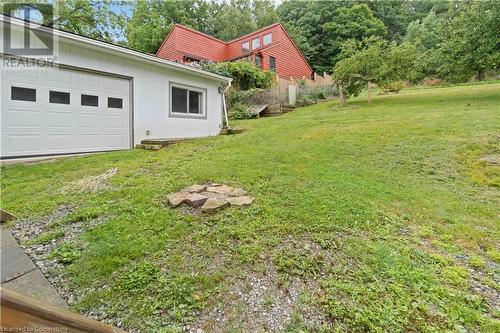 Garden Outbuilding - 229 Main Street W, Grimsby, ON - Outdoor