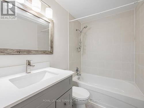 23 - 21 Rockwood Drive, Toronto (Cliffcrest), ON - Indoor Photo Showing Bathroom