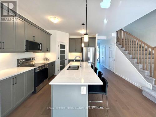 8 Otonabee Street, Belleville, ON - Indoor Photo Showing Kitchen With Double Sink With Upgraded Kitchen