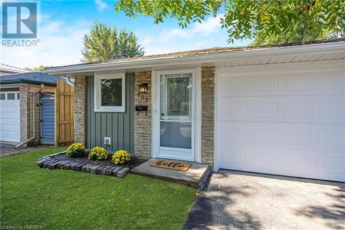 402 Pinetree Crescent, Cambridge, ON - Outdoor