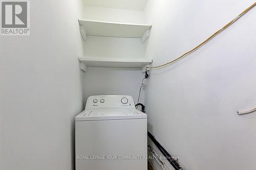 405 - 2550 Pharmacy Avenue, Toronto, ON - Indoor Photo Showing Laundry Room