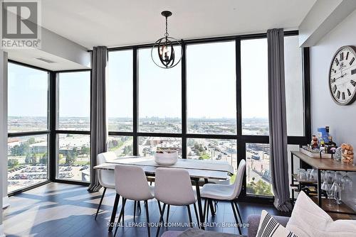 1310 - 2900 Highway 7, Vaughan, ON - Indoor Photo Showing Dining Room