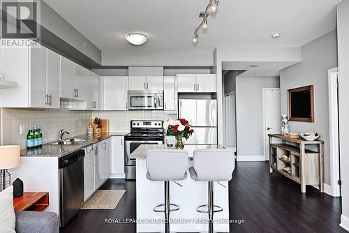 1310 - 2900 Highway 7, Vaughan, ON - Indoor Photo Showing Kitchen With Double Sink With Upgraded Kitchen