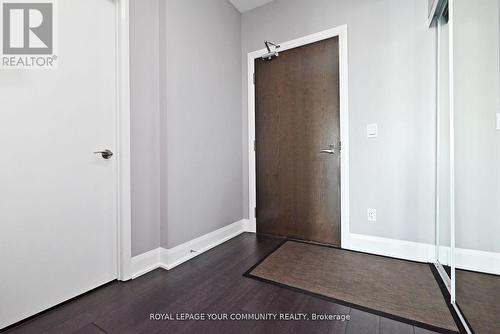 1310 - 2900 Highway 7, Vaughan, ON - Indoor Photo Showing Other Room